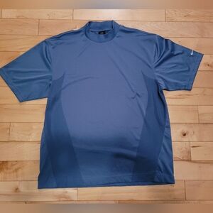 Nike men's size large short sleeve shirt